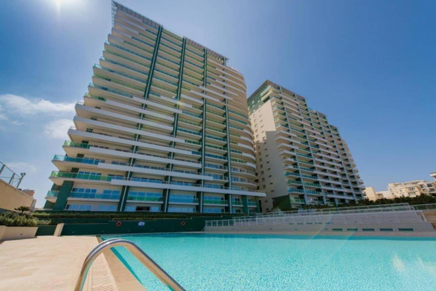 Fort Cambridge Apartments By Homely Sliema Ngoại thất bức ảnh