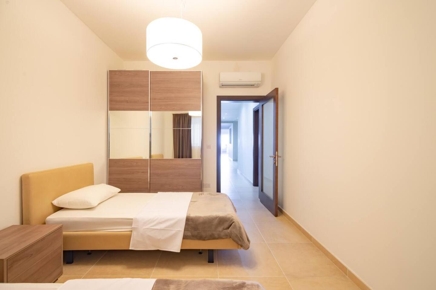 Fort Cambridge Apartments By Homely Sliema Ngoại thất bức ảnh