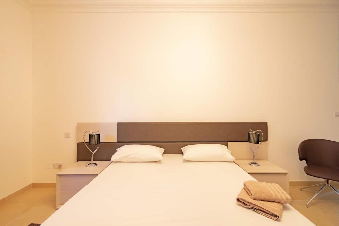 Fort Cambridge Apartments By Homely Sliema Ngoại thất bức ảnh