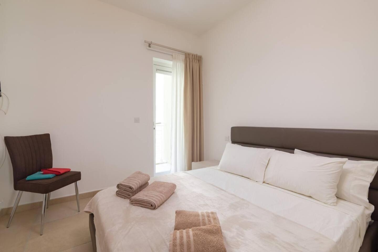 Fort Cambridge Apartments By Homely Sliema Ngoại thất bức ảnh